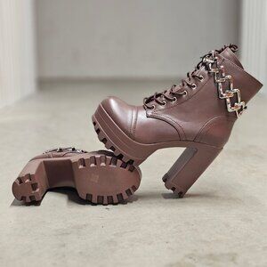 Mocha Platform Chunky-Heeled Lace-Up Ankle Boots With Chain Detail & Side Zipper